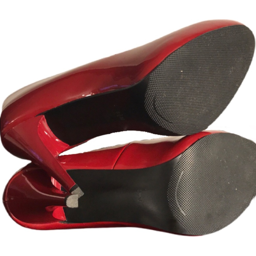 Type Z Heels - Picture 4 of 11